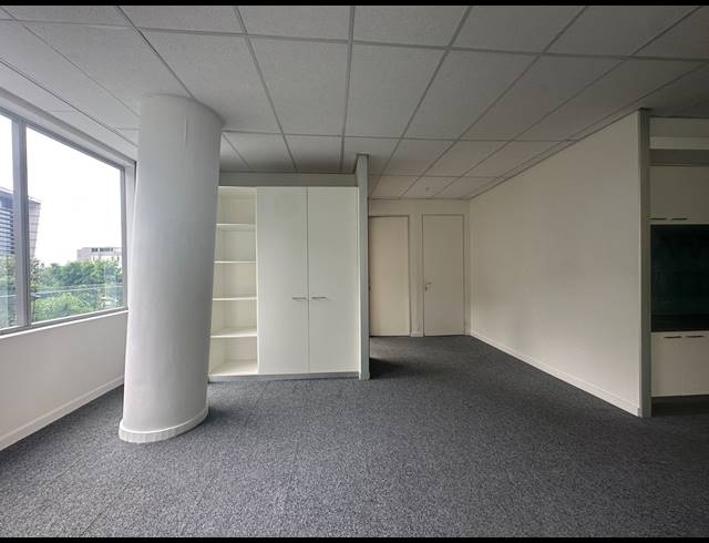 426M² OFFICE TO LET IN SANDTON CENTRAL